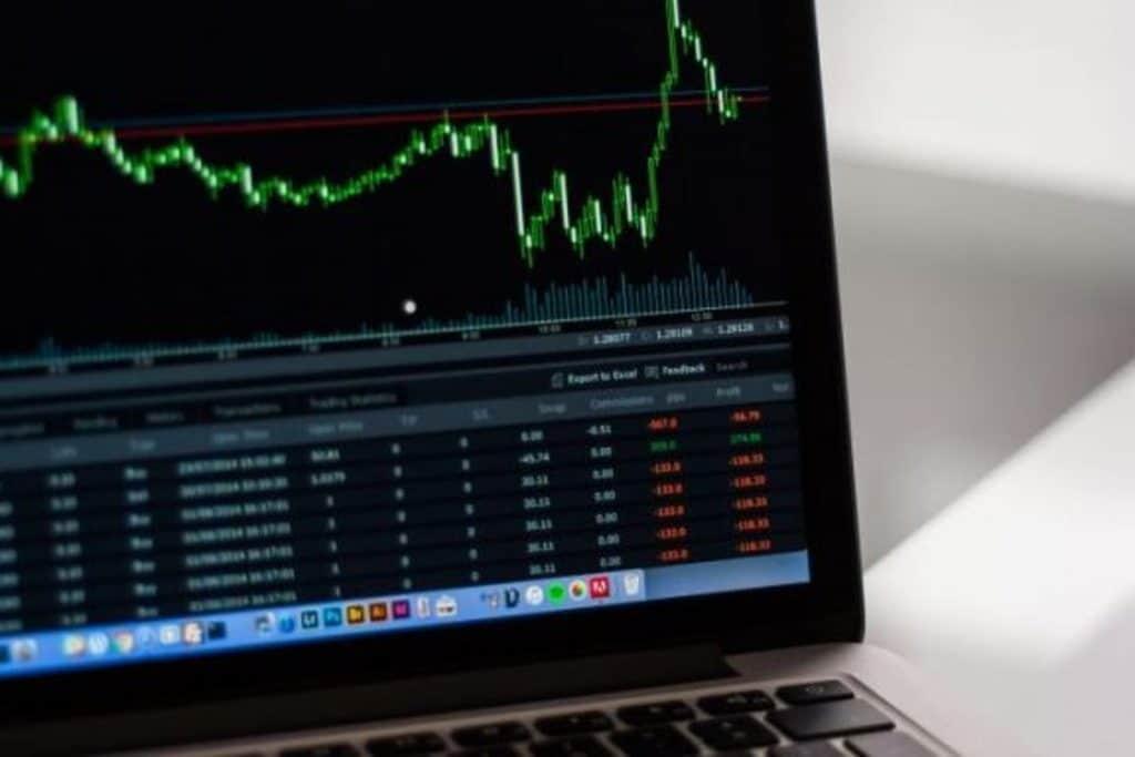 Discover the Top Factors That Drive Massive Movements in Forex Markets